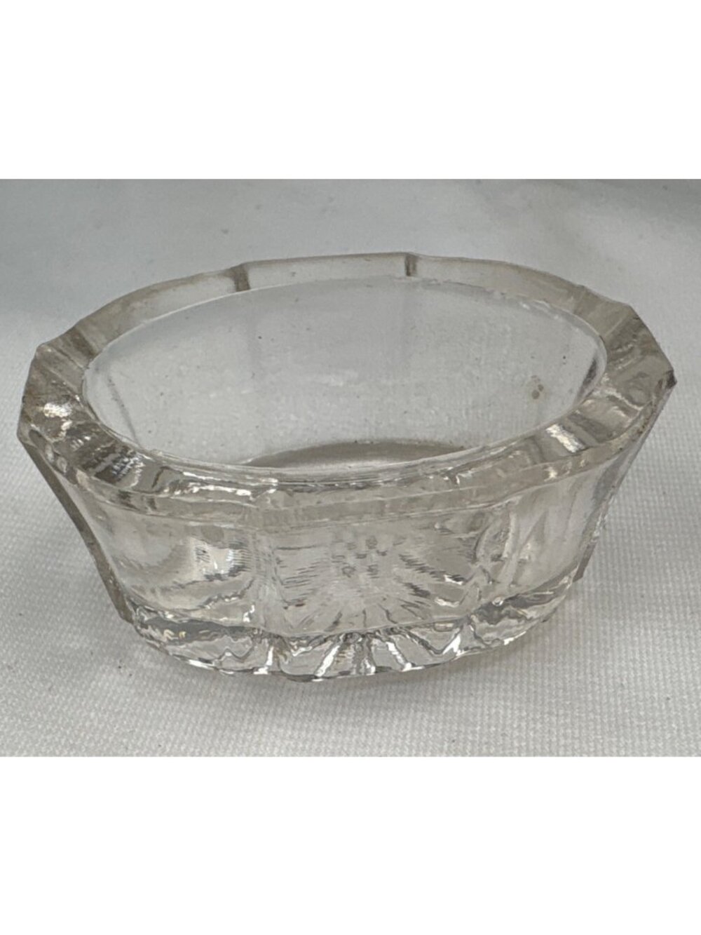 Clear Glass Salt Cellars Set 2 Starburst & Grid Patterns Vintage - Picture 3 of 16